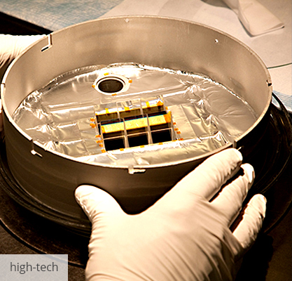 002 high-tech_1